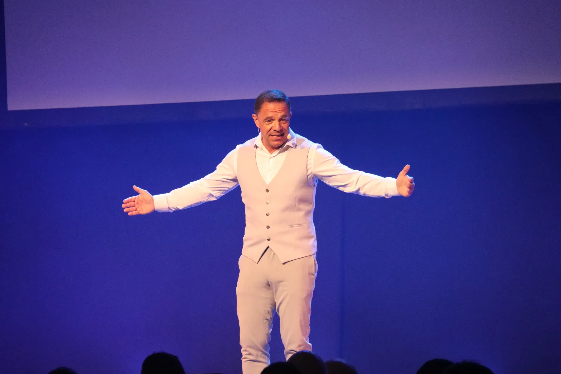 SIMON HOFER